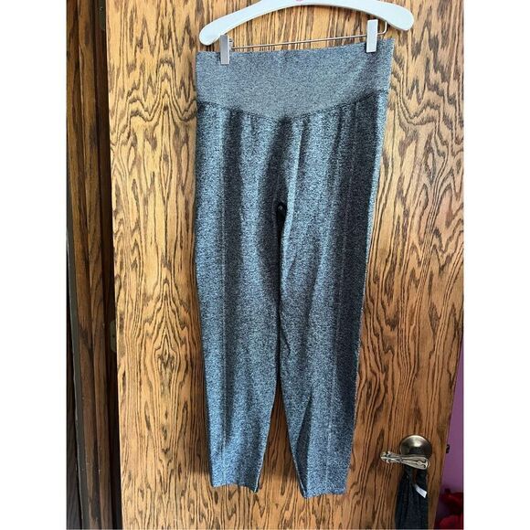 PINK Active Woman’s Grey Leggings Size XL Victorias Secret Pink - Picture 1 of 11